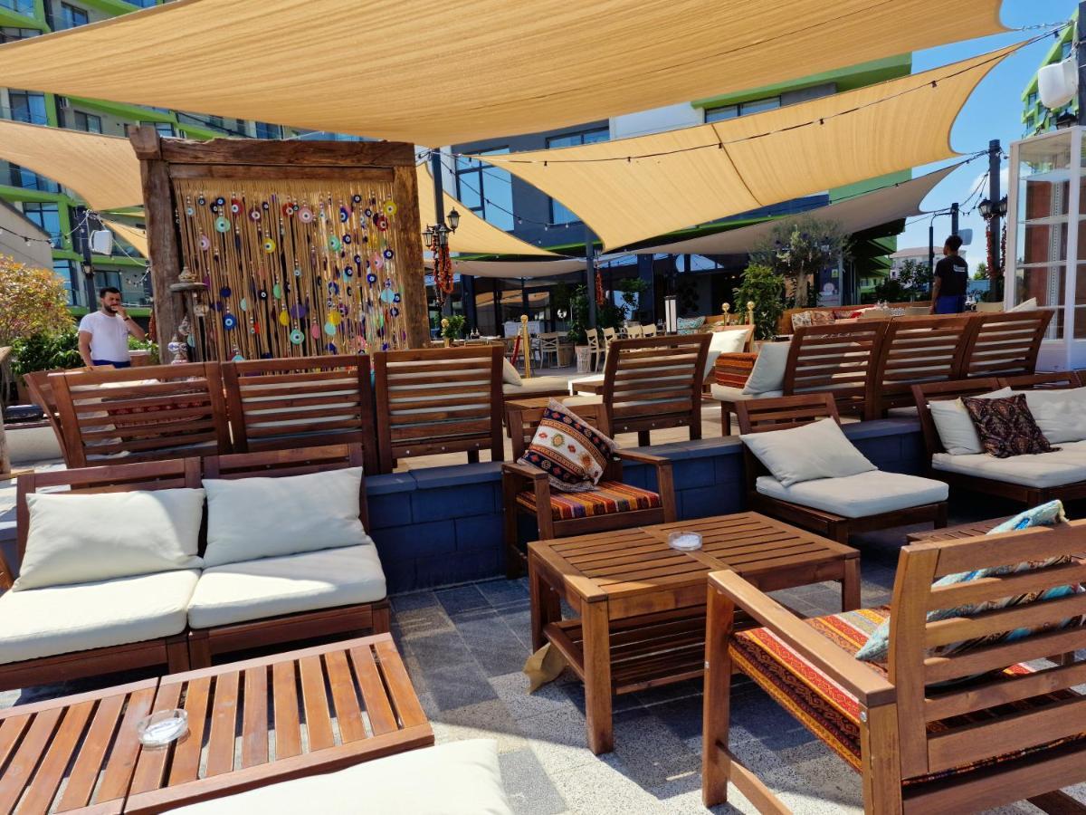Sunrise Aparthotel Pool & Spa Mamaia Nord Navodari Exterior photo