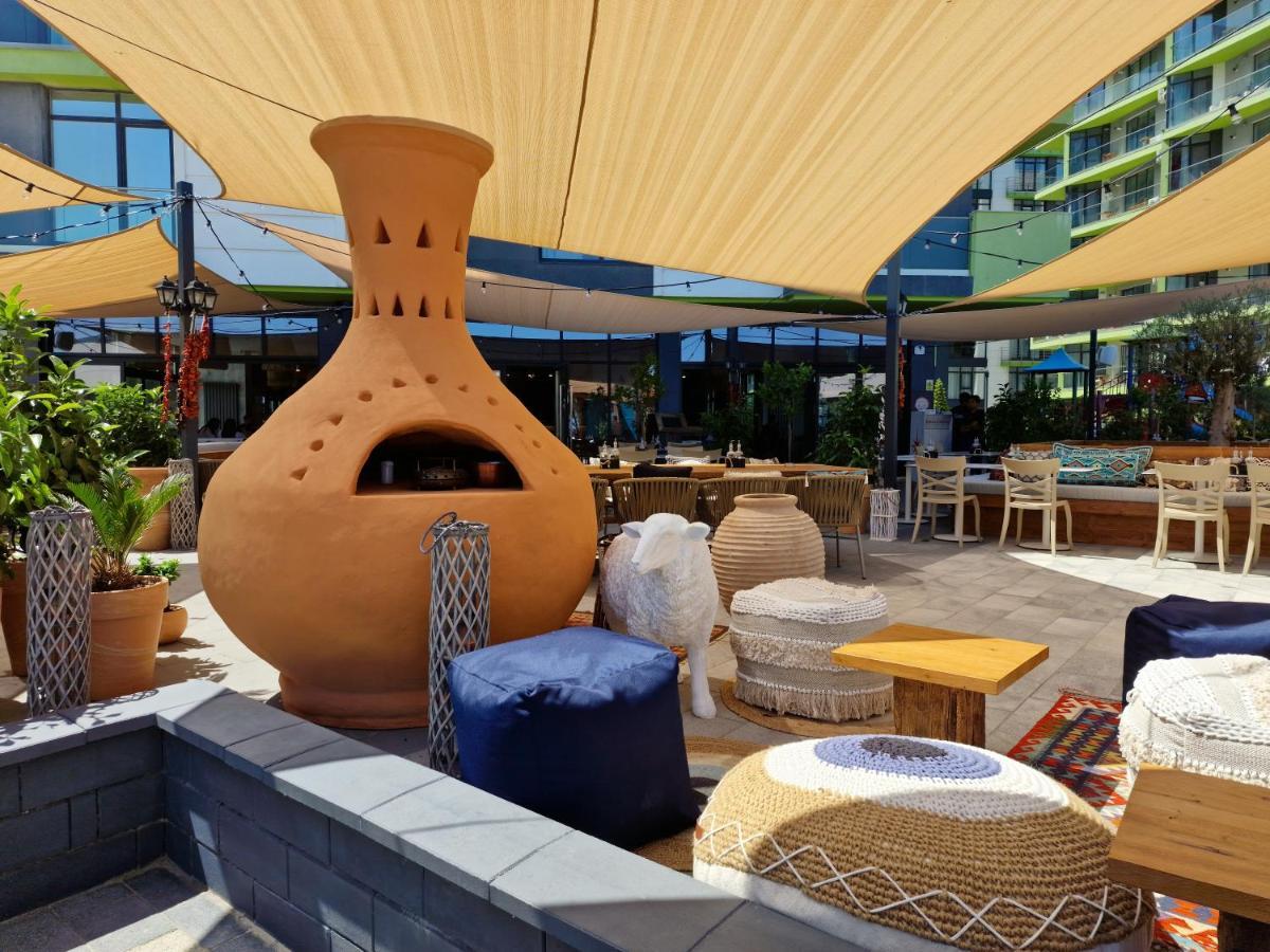 Sunrise Aparthotel Pool & Spa Mamaia Nord Navodari Exterior photo